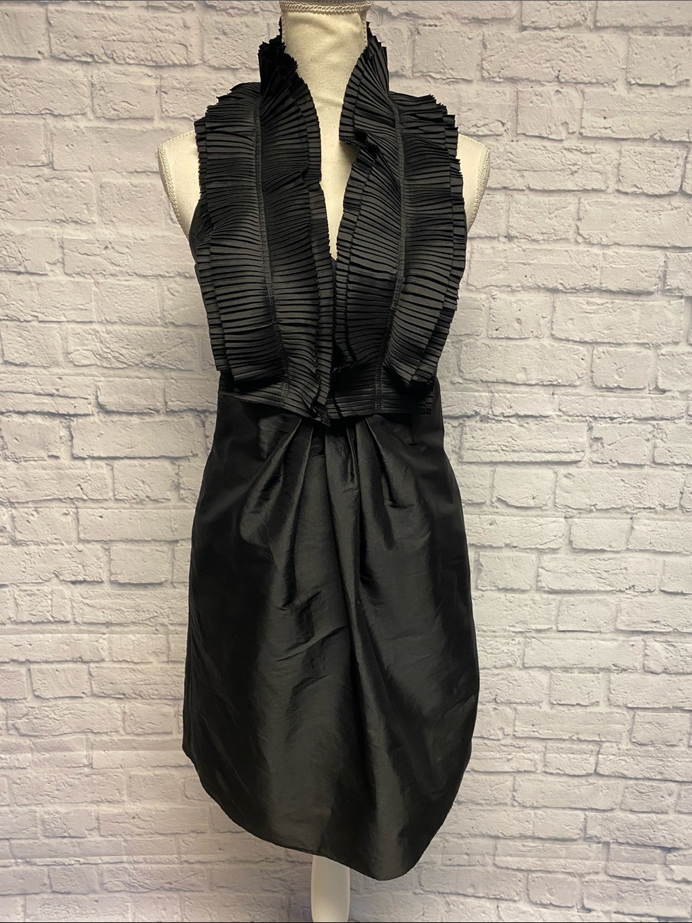 Vintage Jim Hjelm Backless Cocktail Dress with Pleated Ruffle Collar Size 10
